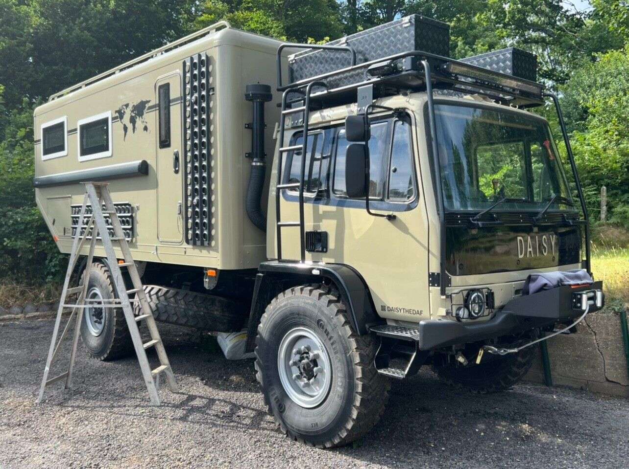 DAF Overland 4×4 Overland Expedition truckDAF Overland
