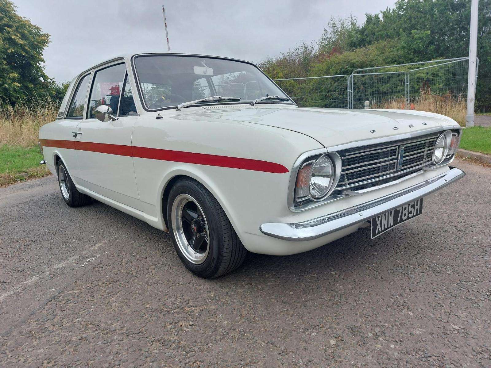 Ford Cortina MK2 – S2000 Engine