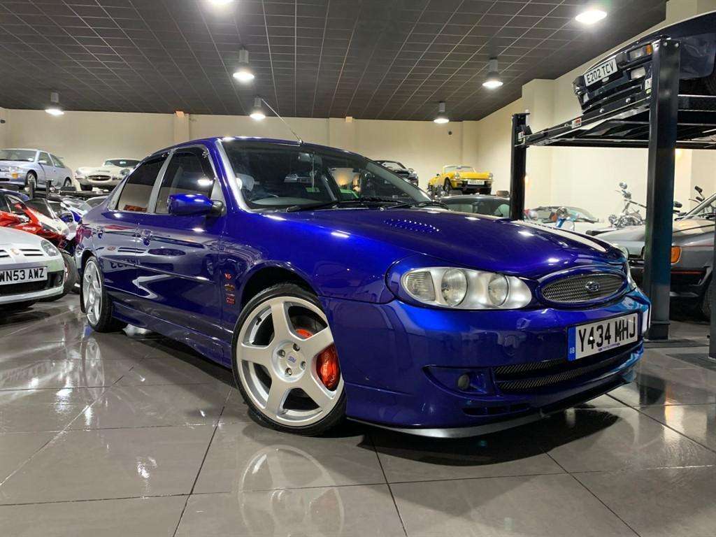 2001 Ford Mondeo 2.5 V6 ST-200 front