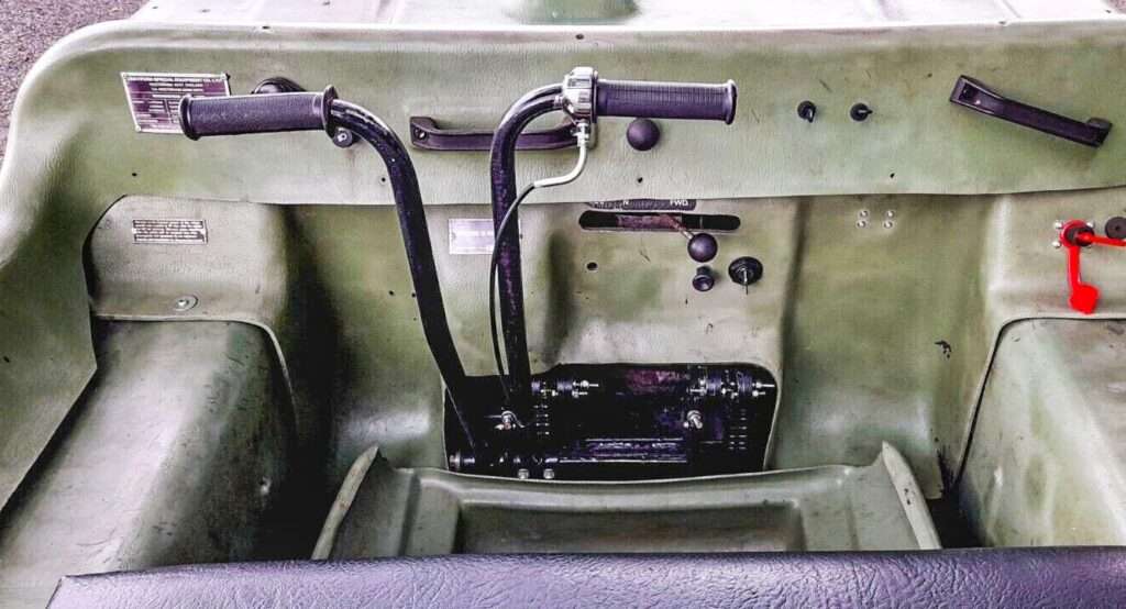 Argocat Crayford Amphibious 6x6 steering