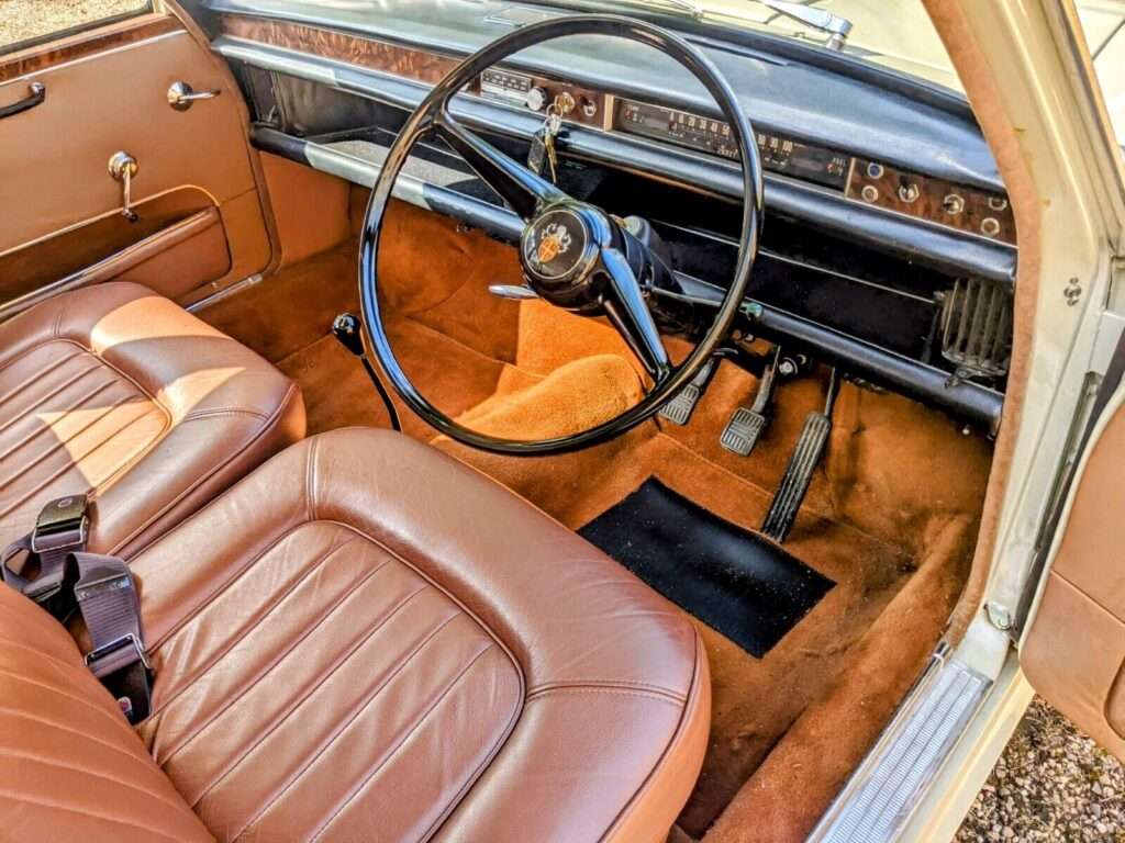 Austin 1800 Landcrab prototype interior