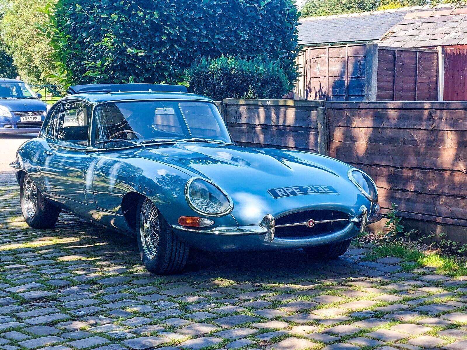 Series 1 Jaguar 2+2 E-Type
