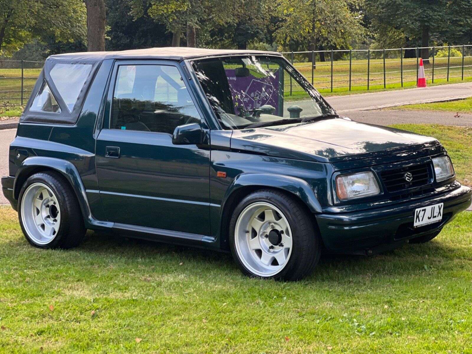 Suzuki Vitara 1.6 JLX airride 3