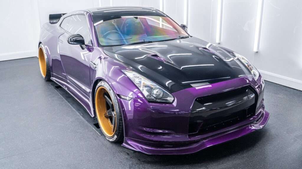 Nissan R35 GTR Wide Bodied VAD carbon front