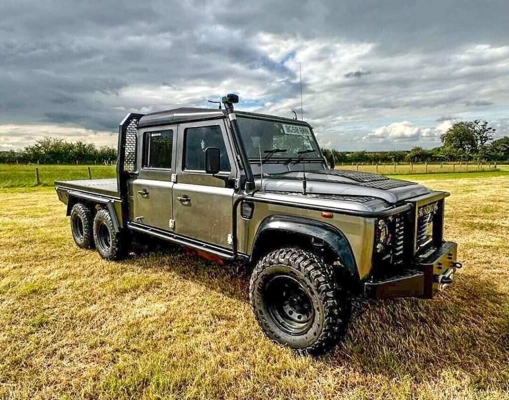Land Rover Defender 130 6x6 2