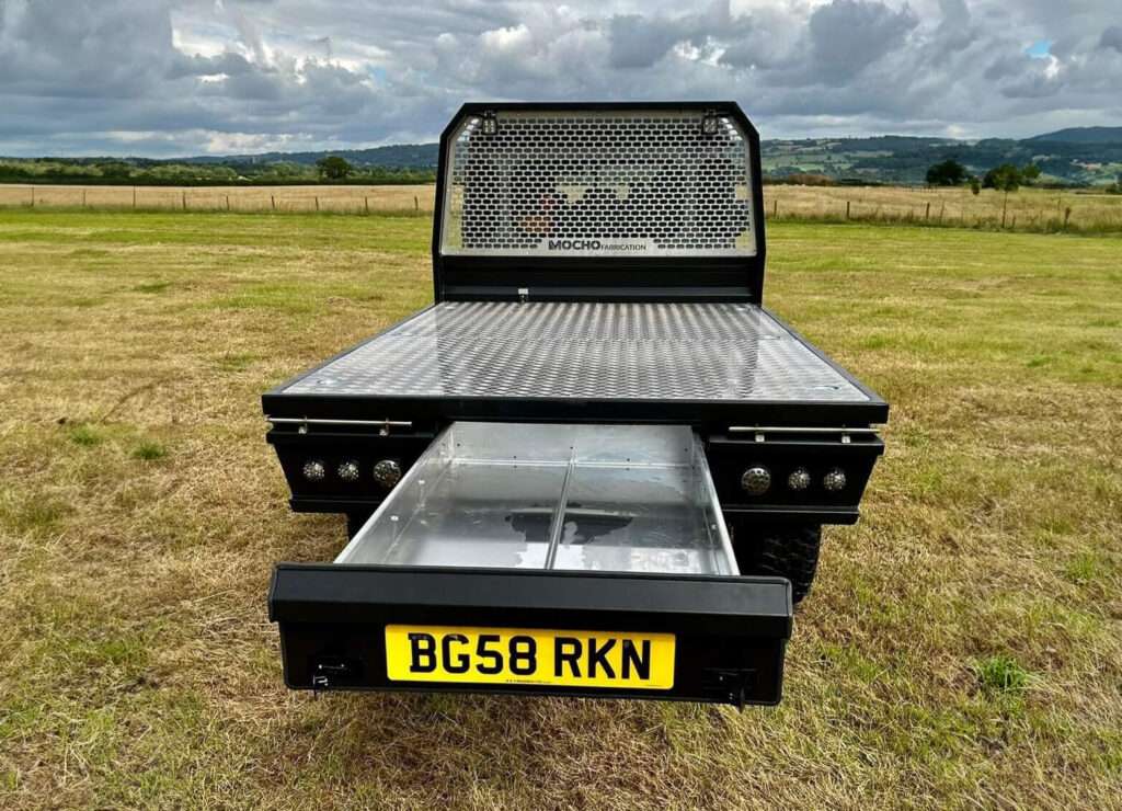 Land Rover Defender 130 6x6 rear