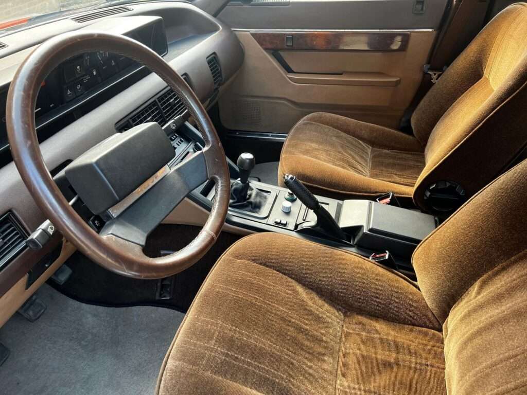 Rover SD1 2400 SD Turbo Diesel interior