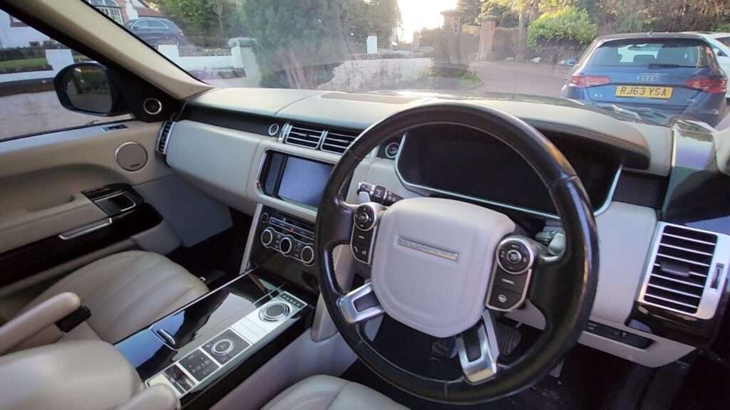 range rover vogue lumma vogue interior