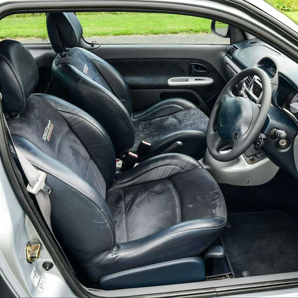 Renault Clio V6 Phase 1 4
