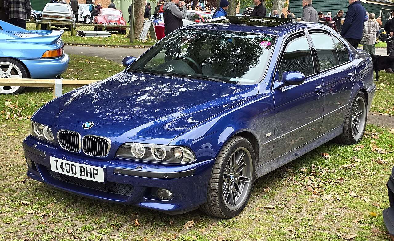 BMW M5 (E39) historical context