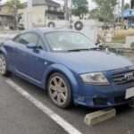 First-generation Audi TT Mk1 8N Coupé viewed from the front