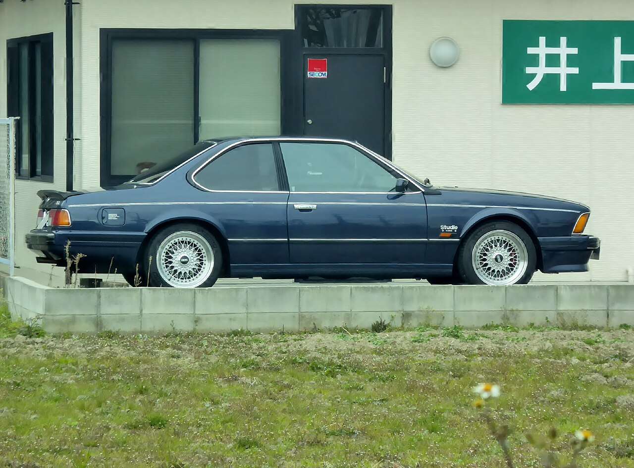 BMW M635CSi (E24) engineering and design detail