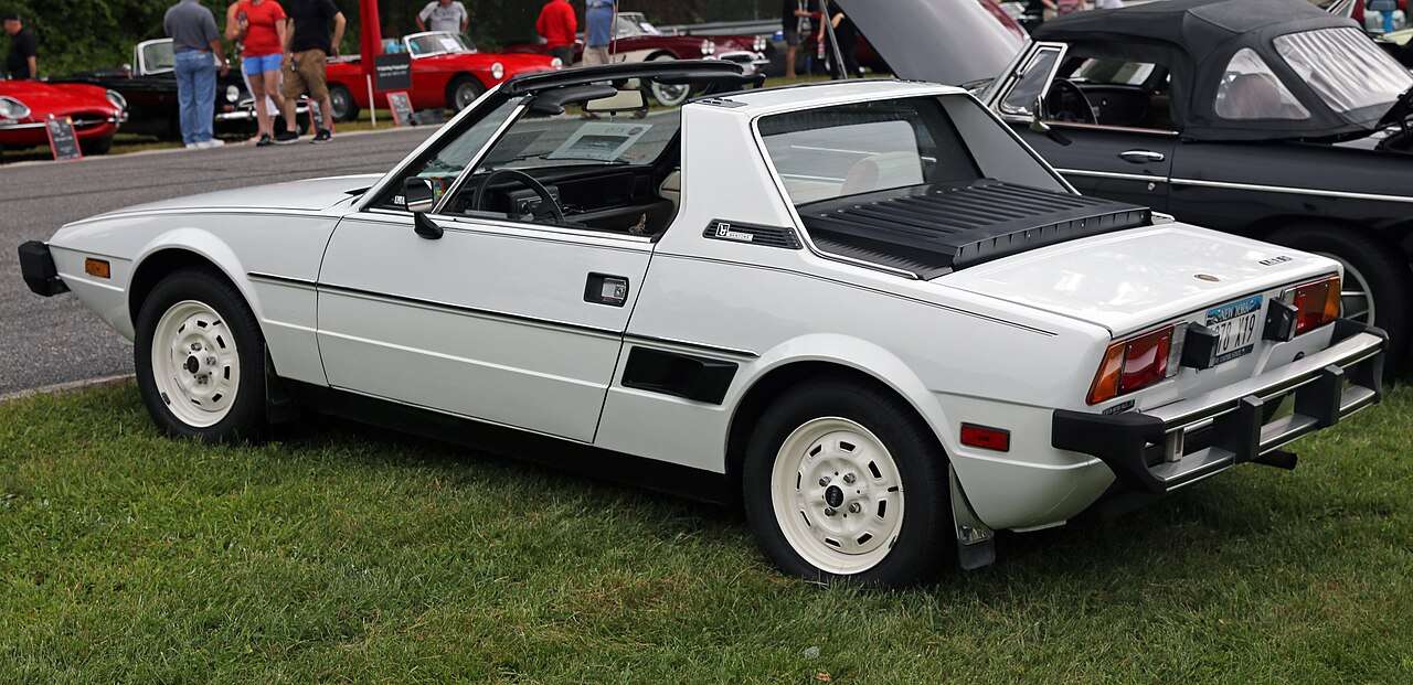 White 1978 Fiat X1/9 viewed from the rear left