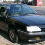 Front three-quarter view of a Renault 25