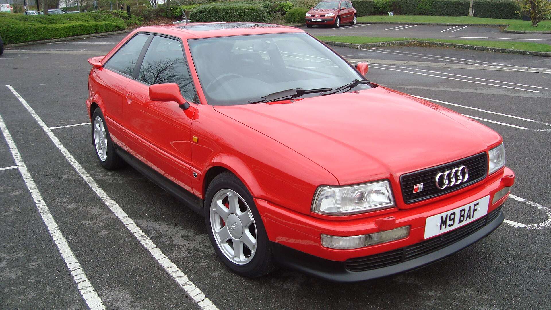Rear view of a 1996 Audi S2 Coupé