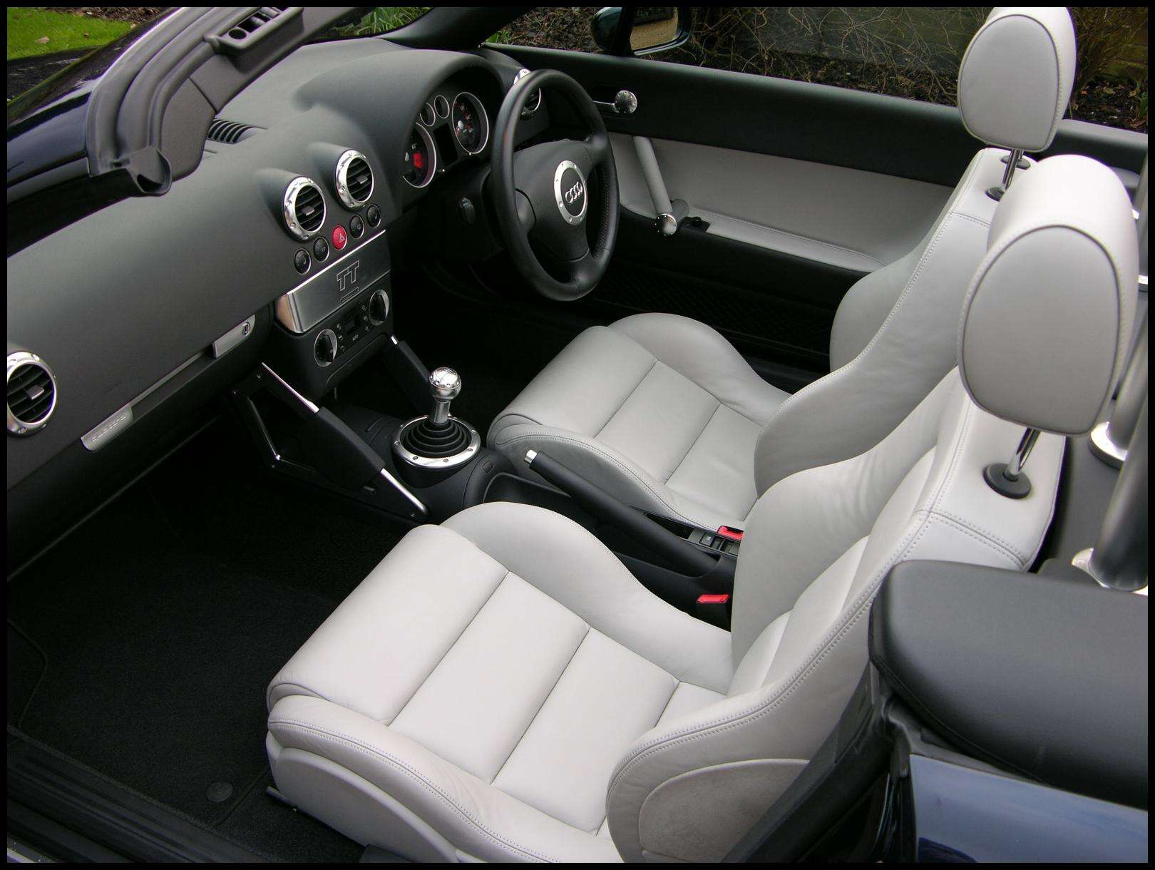First-generation Audi TT 3.2 Roadster interior