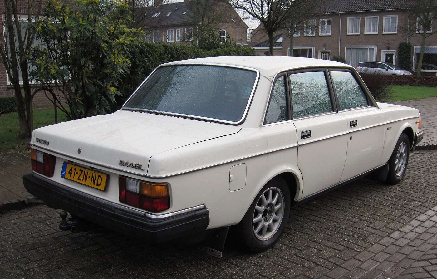 1981 Volvo 244 four-door road car