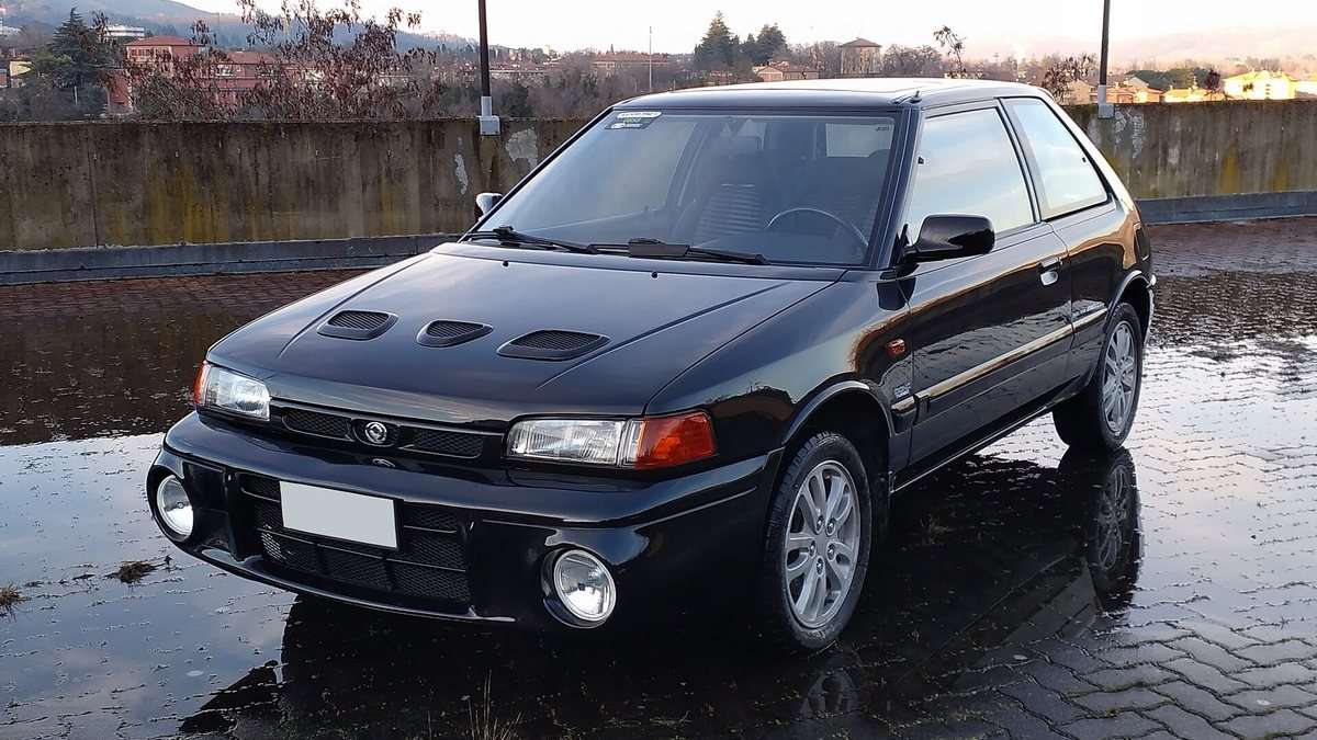 Mazda 323 GT-R front three-quarter view