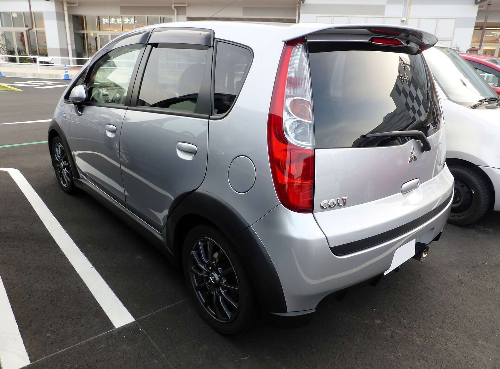 Mitsubishi Colt Ralliart Version-R rear three-quarter view