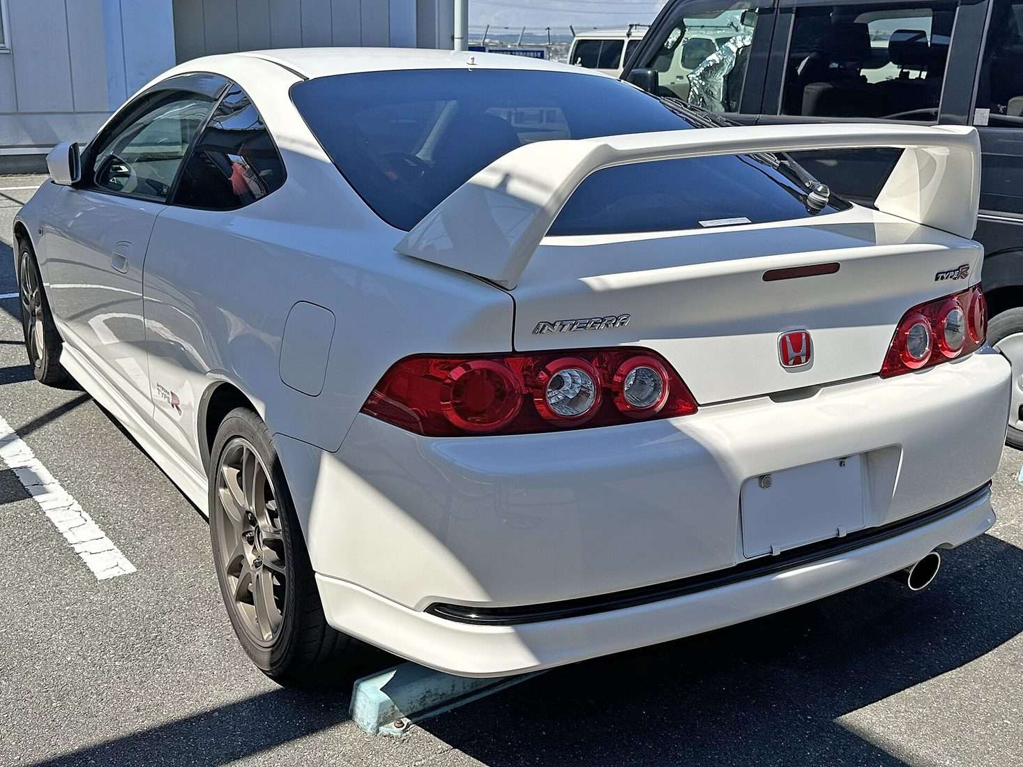Honda Integra Type R DC5 rear three-quarter view