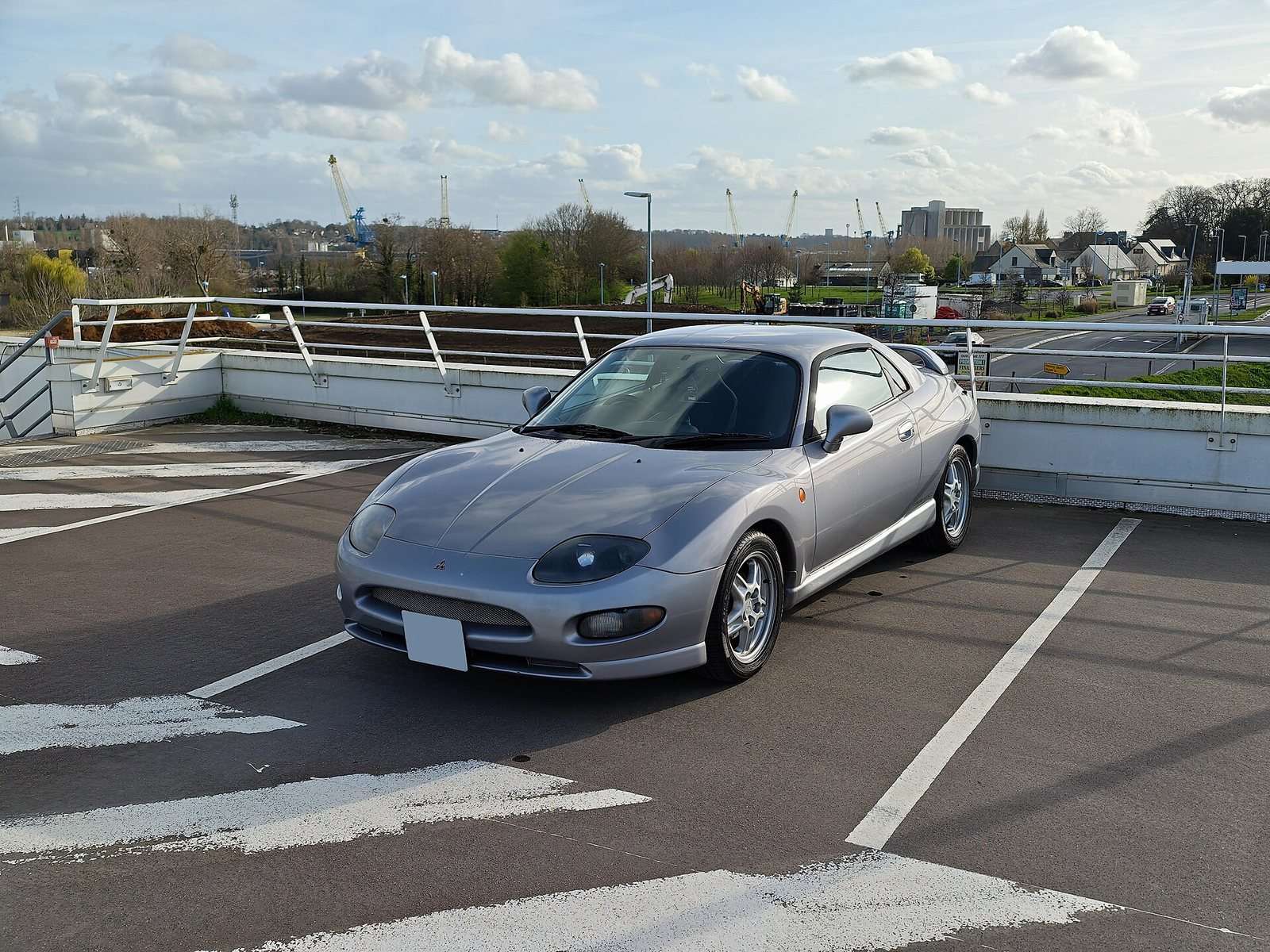 Mitsubishi FTO GPX MIVEC front three-quarter view