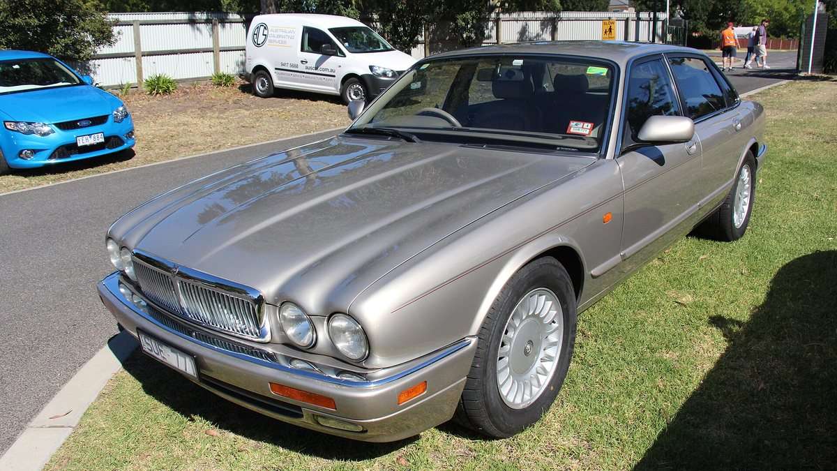 Jaguar X300 XJR: History, Specs and Buying Guide