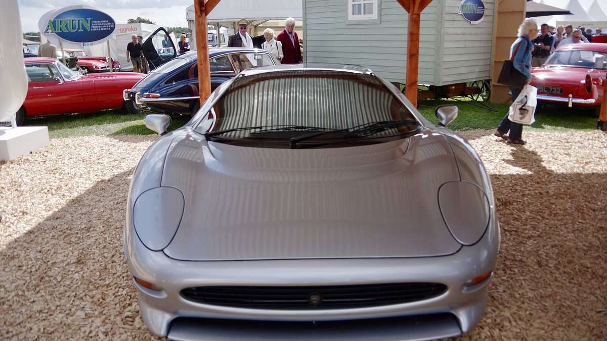 Silver Jaguar XJ220 representing the Rare and Performance Jaguar hub