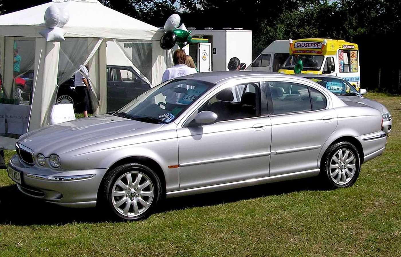 Jaguar X-Type saloon