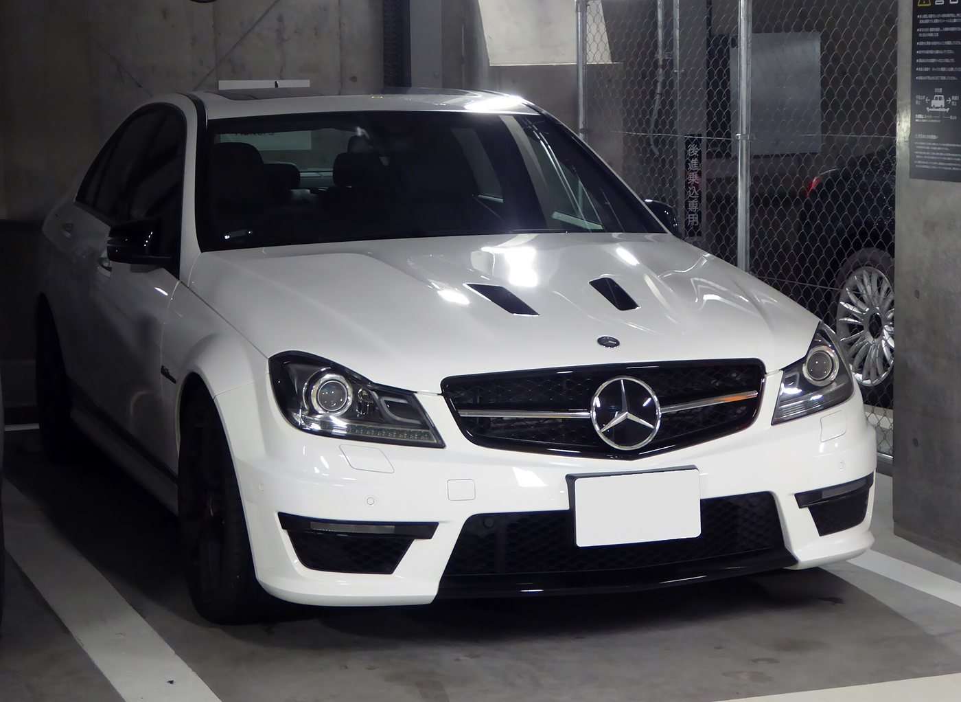 Mercedes-Benz C63 AMG Edition 507
