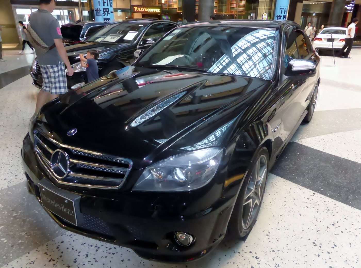 Mercedes-Benz C63 AMG W204 front view