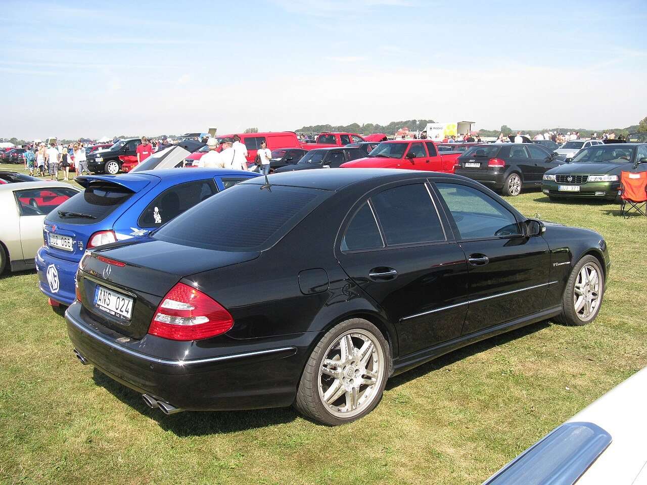 Mercedes-Benz E55 AMG V8 Kompressor rear view