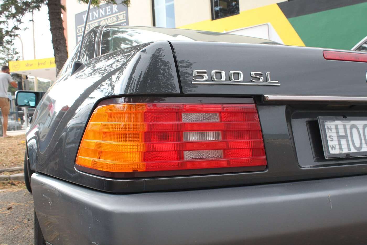 Mercedes-Benz R129 500 SL rear view