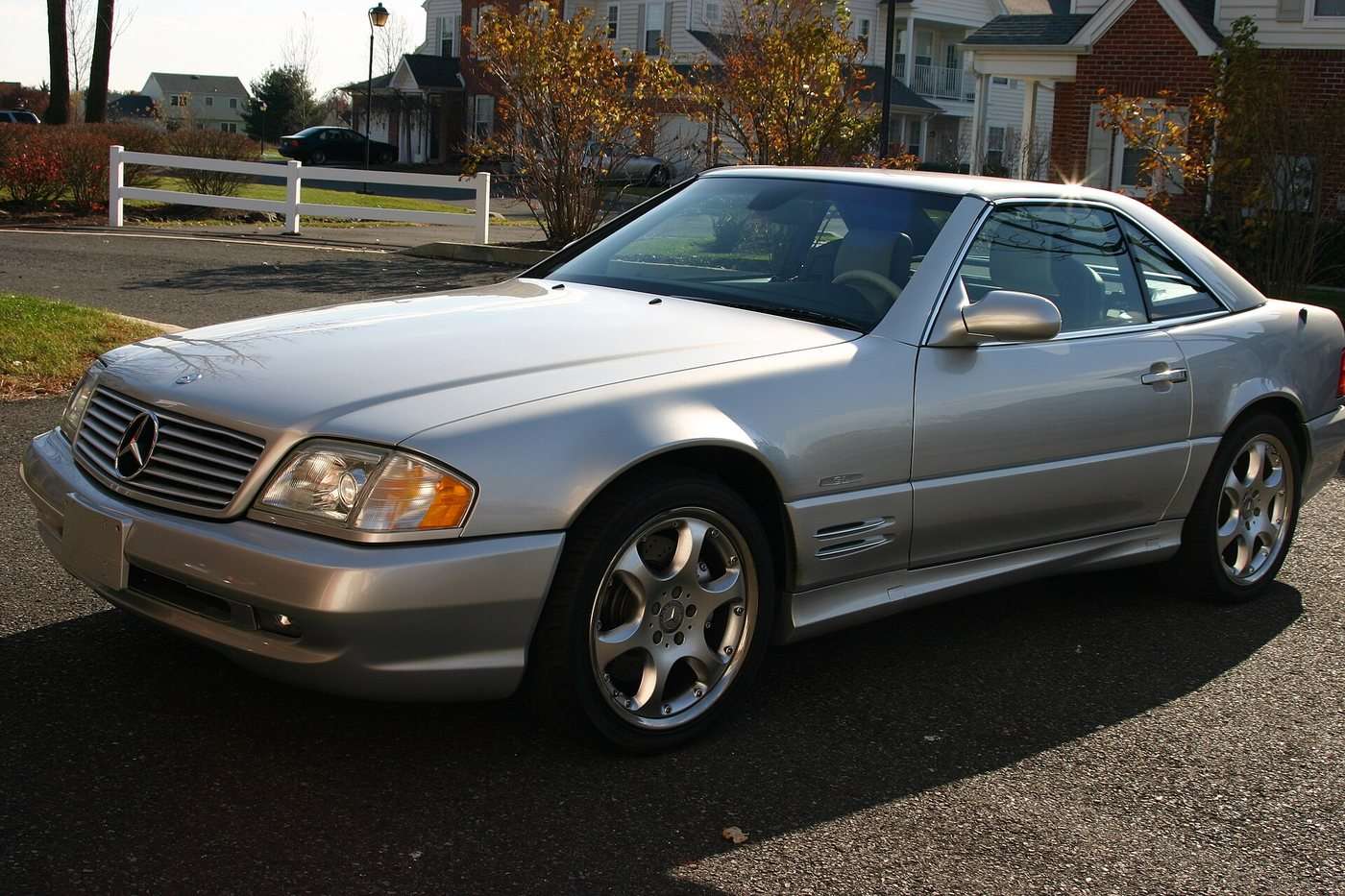 Mercedes-Benz R129 SL 500 Silver Arrow