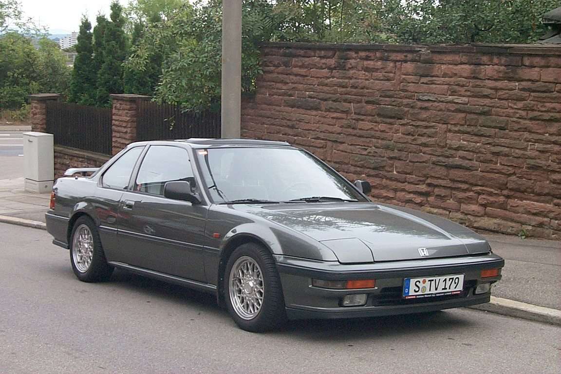 Honda Prelude: Five Generations, 4WS, VTEC and Buying Guide