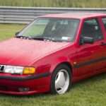 1995 Saab 9000 Aero front three-quarter view