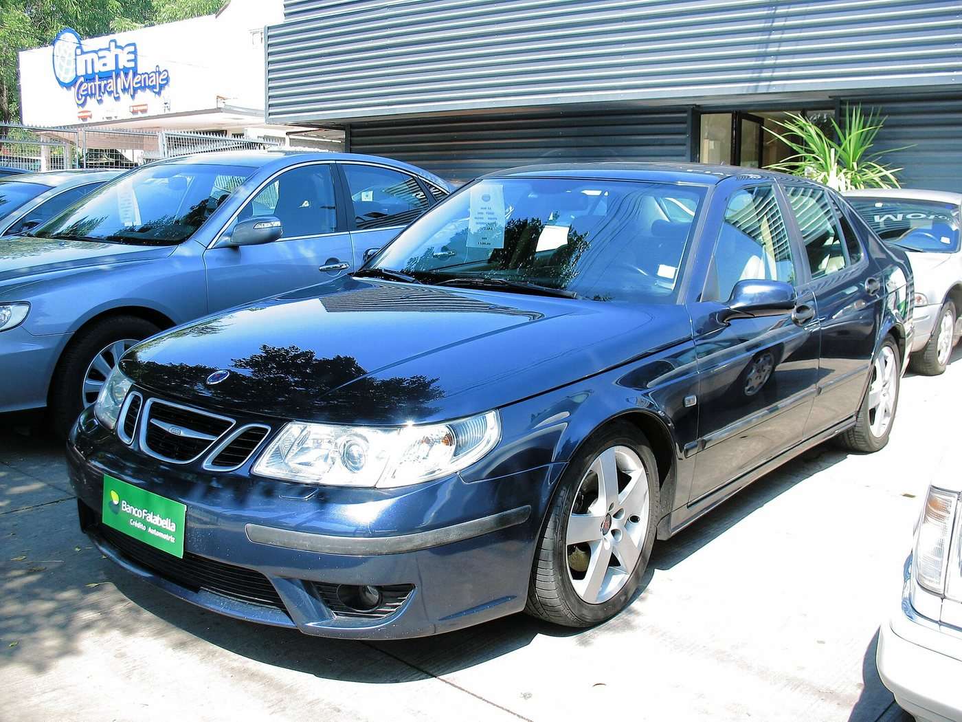2005 Saab 9-5 Aero side view