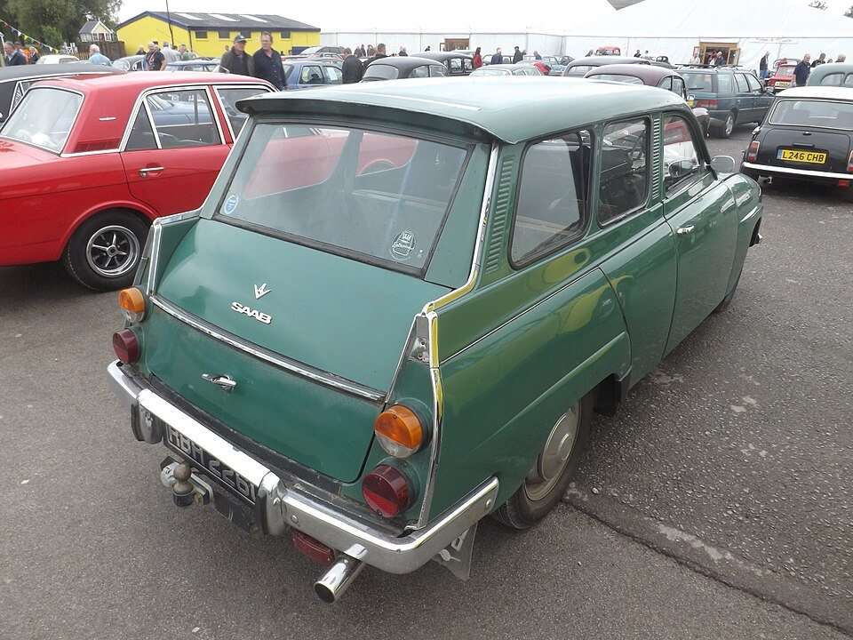 Saab 95 V4 estate rear view