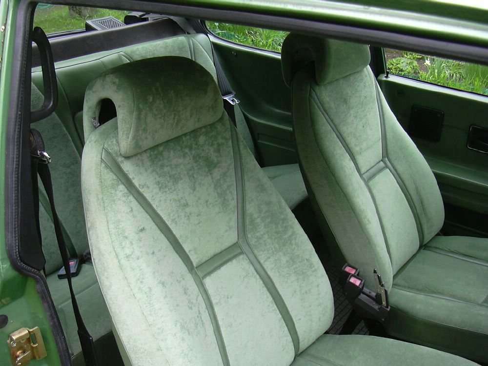 Saab 99 Turbo front seats and interior