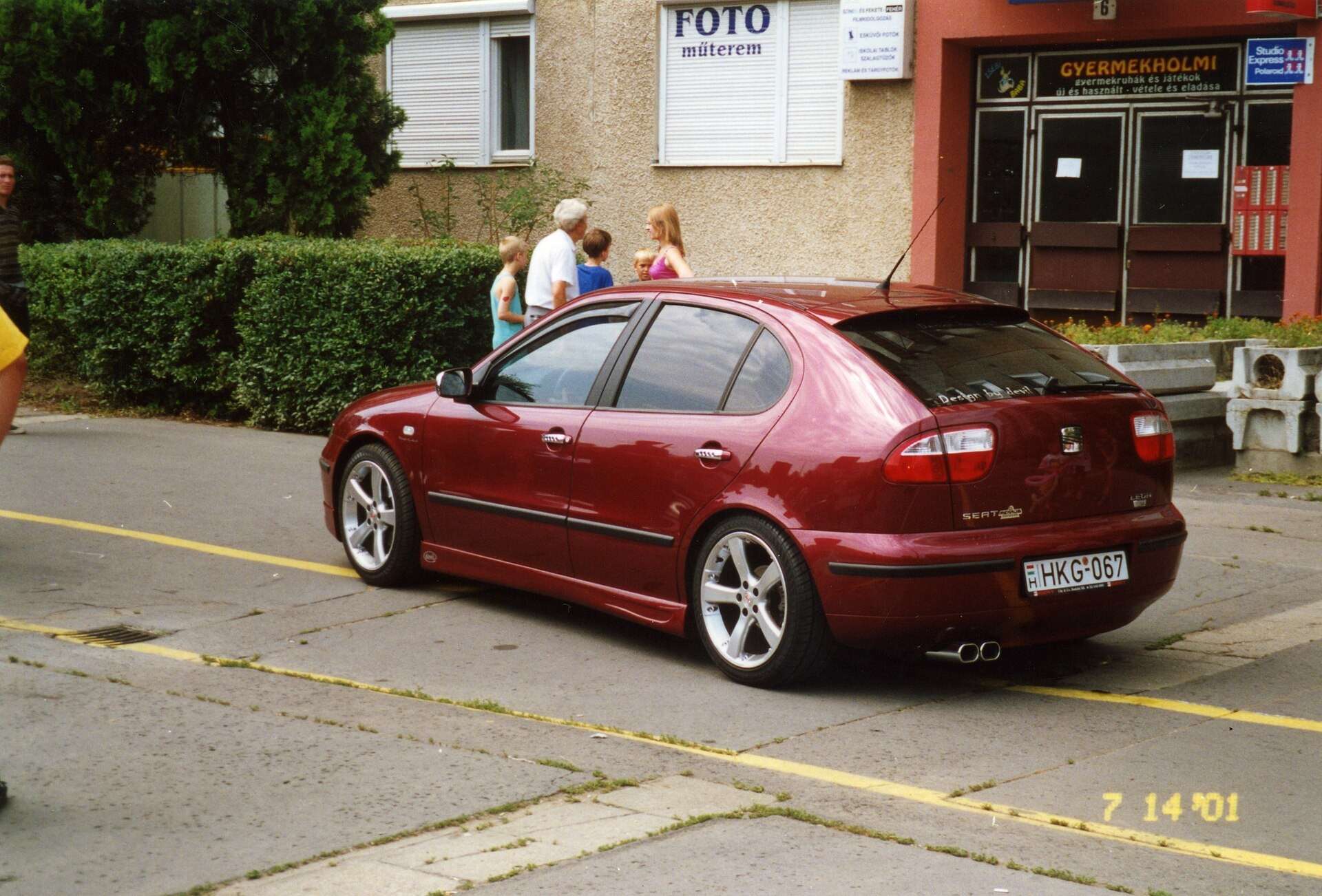 SEAT Leon Mk1 front view
