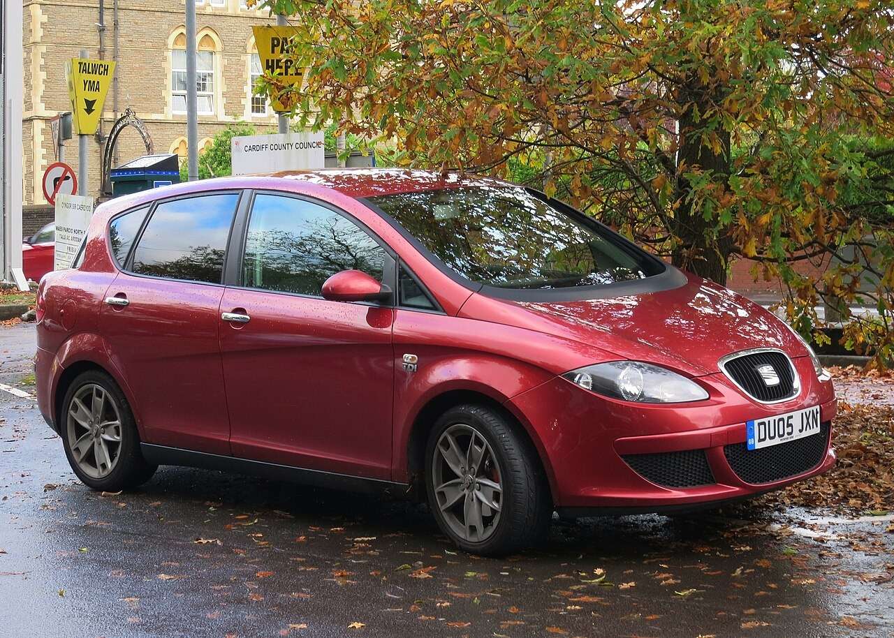 UK-registered 2005 SEAT Toledo Mk3 diesel