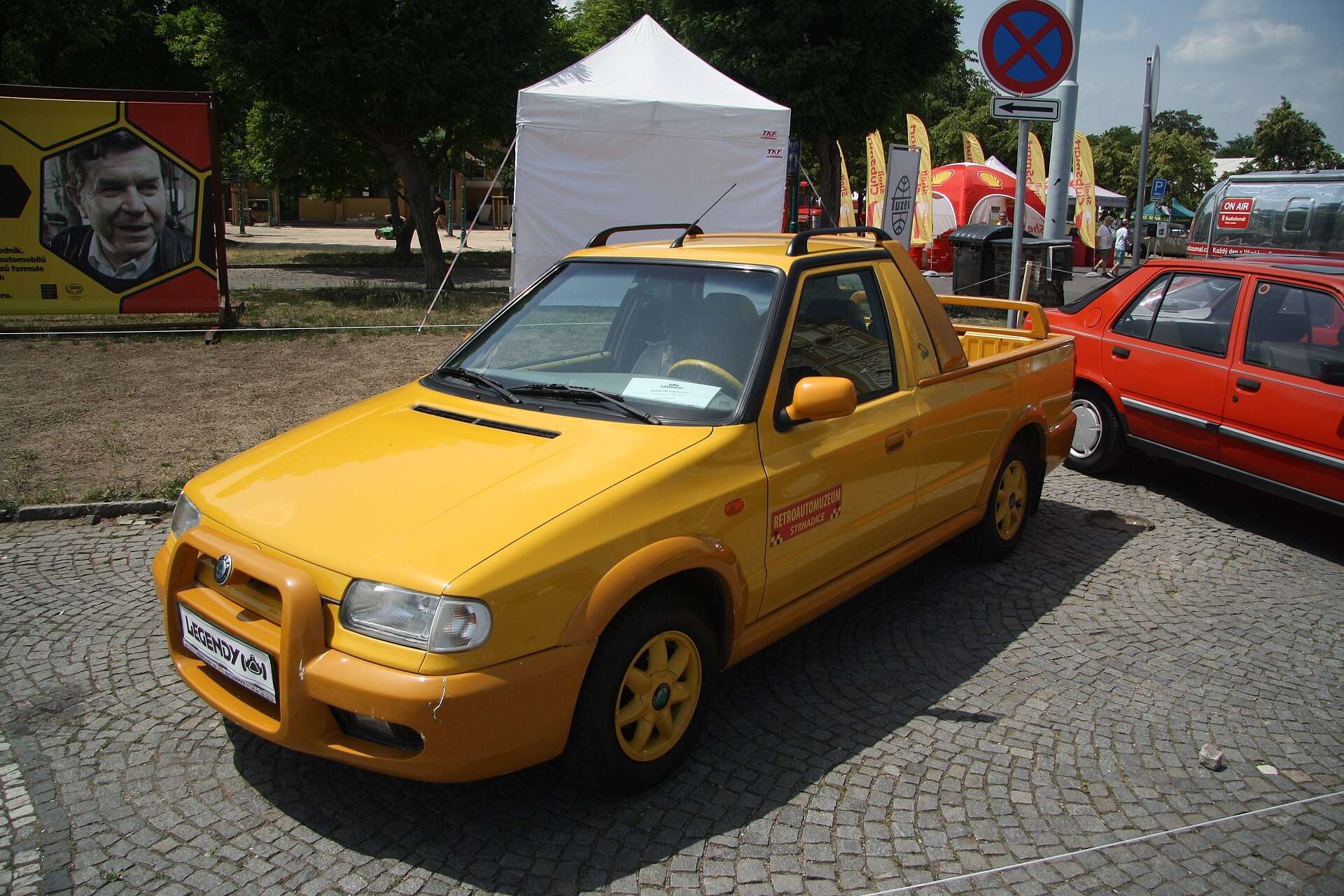 Yellow Škoda Felicia Fun representing the Rare and Performance Škoda hub