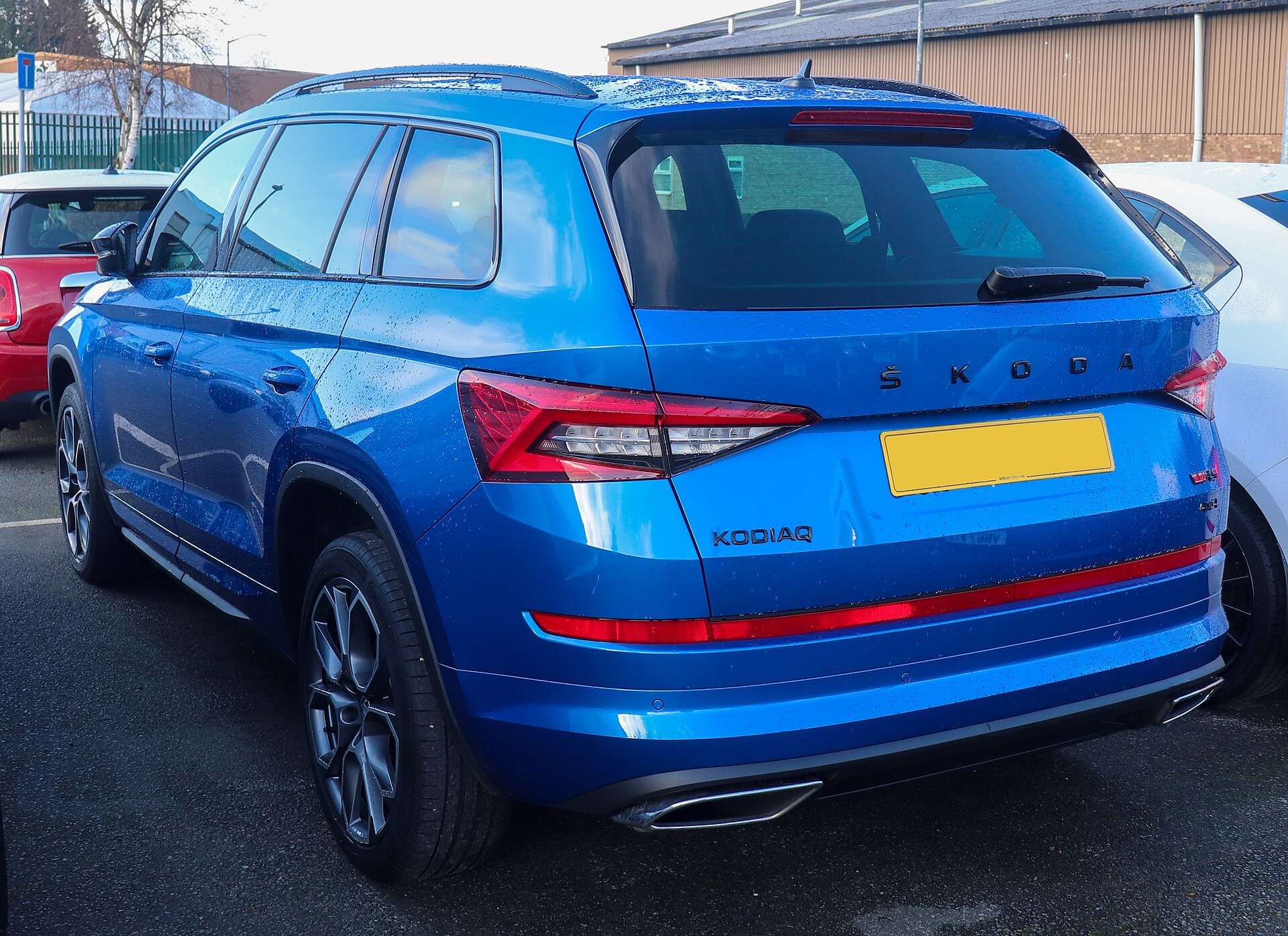2020 UK-market Škoda Kodiaq vRS TDI rear three-quarter view