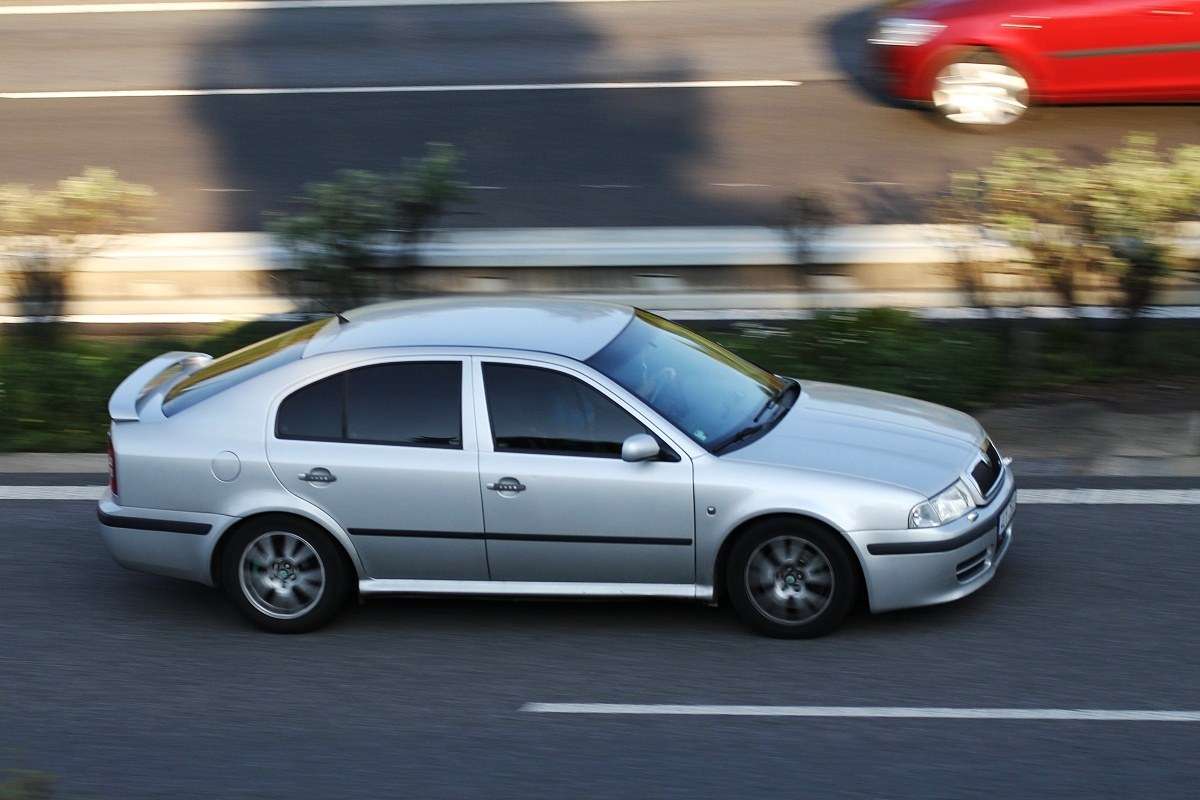 Škoda Octavia I RS rear three-quarter view