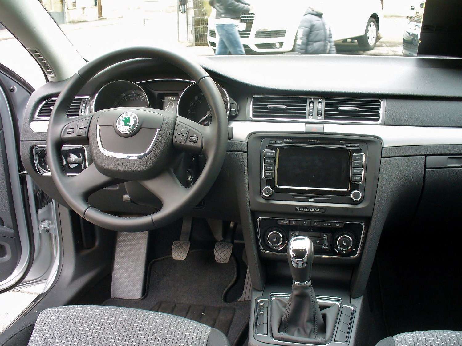 Škoda Superb Mk2 interior