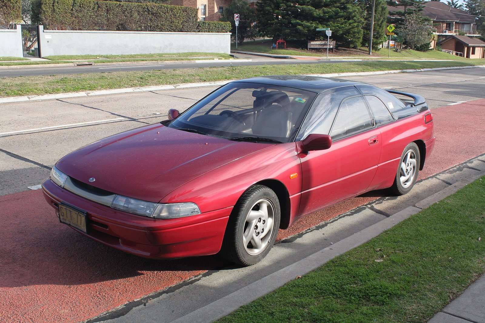 1992 Subaru SVX side and front three-quarter view