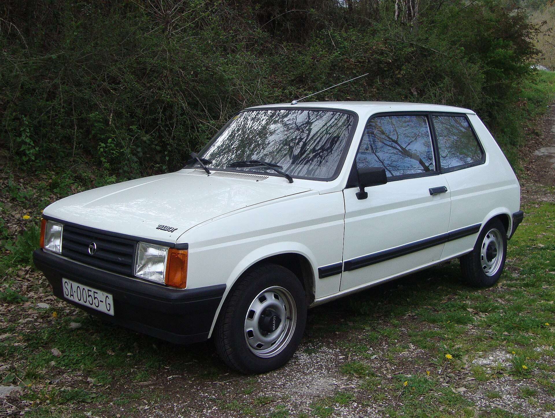 1982 Talbot Samba GL front three-quarter view