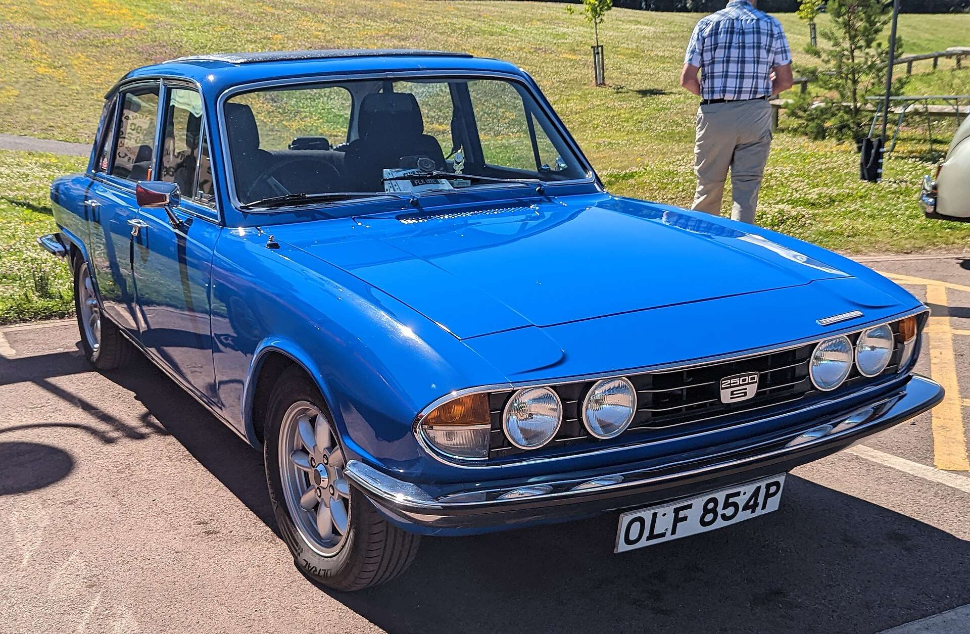 Blue 1976 Triumph 2500S saloon