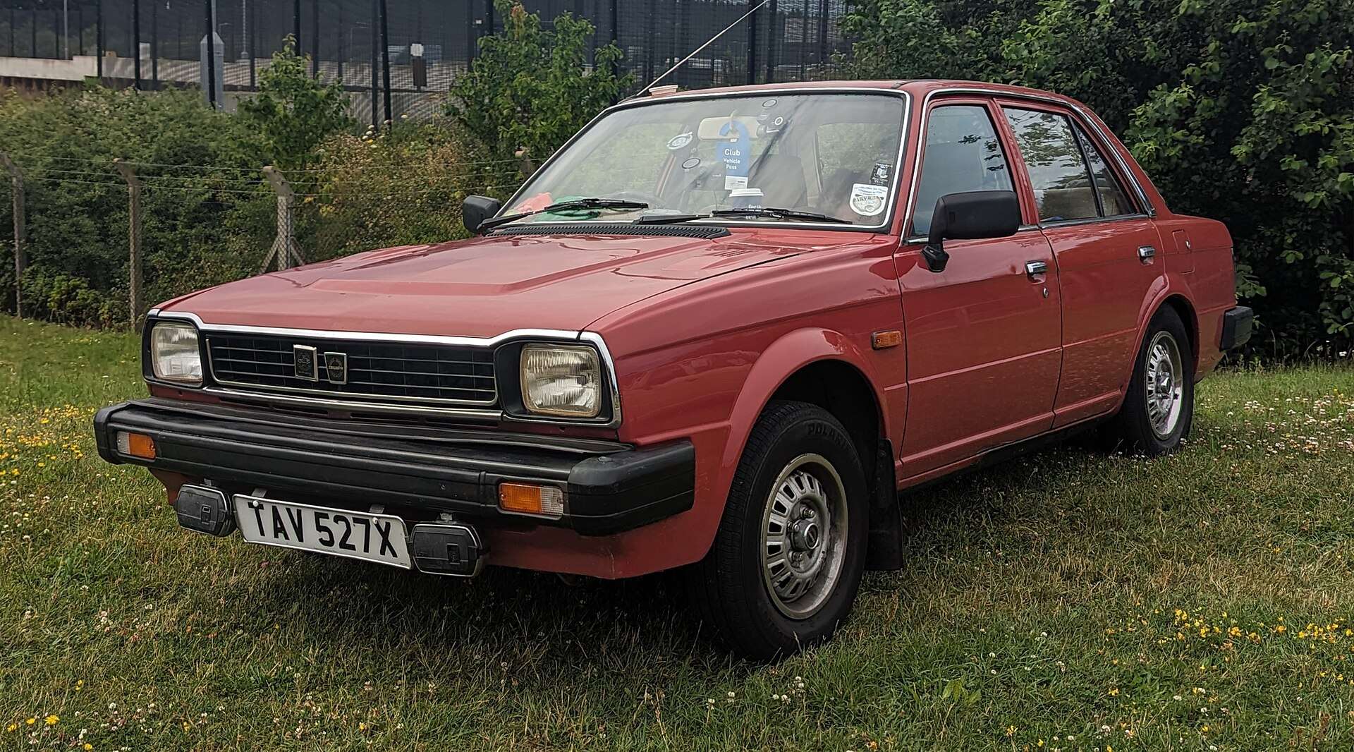 Red 1981 Triumph Acclaim HL front three-quarter view