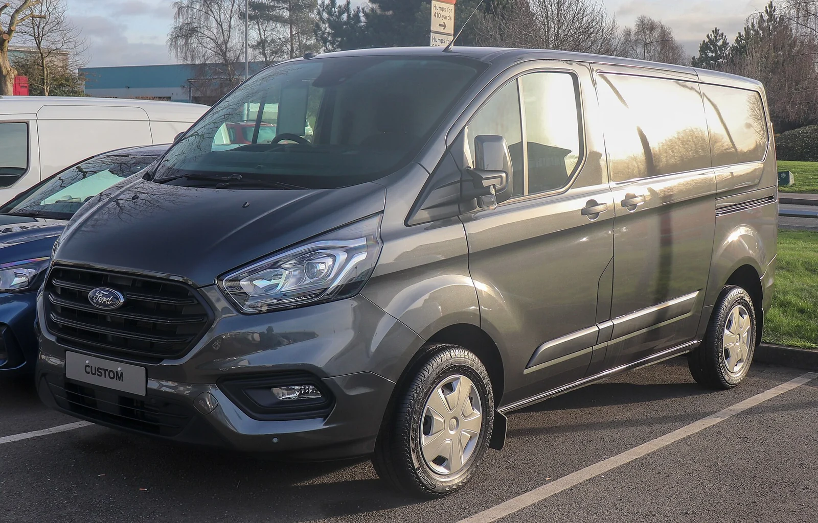 Ford Transit Custom Mk1 exterior — illustrative model photograph