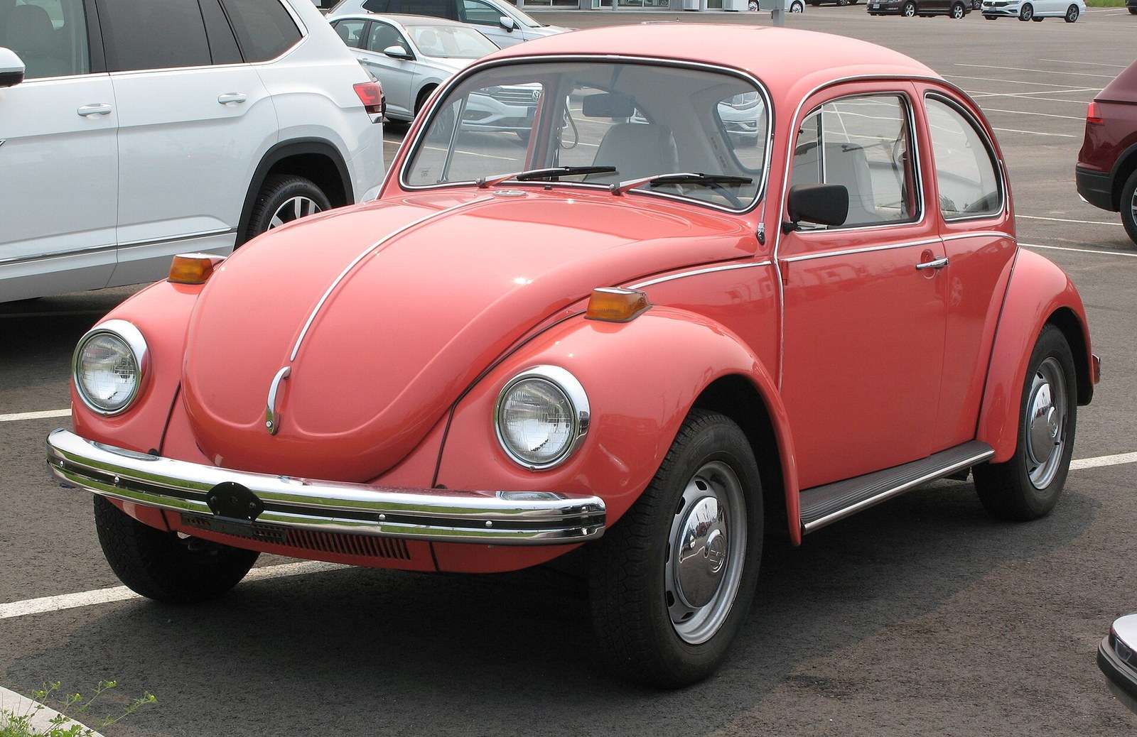 Volkswagen Beetle 1302 front view